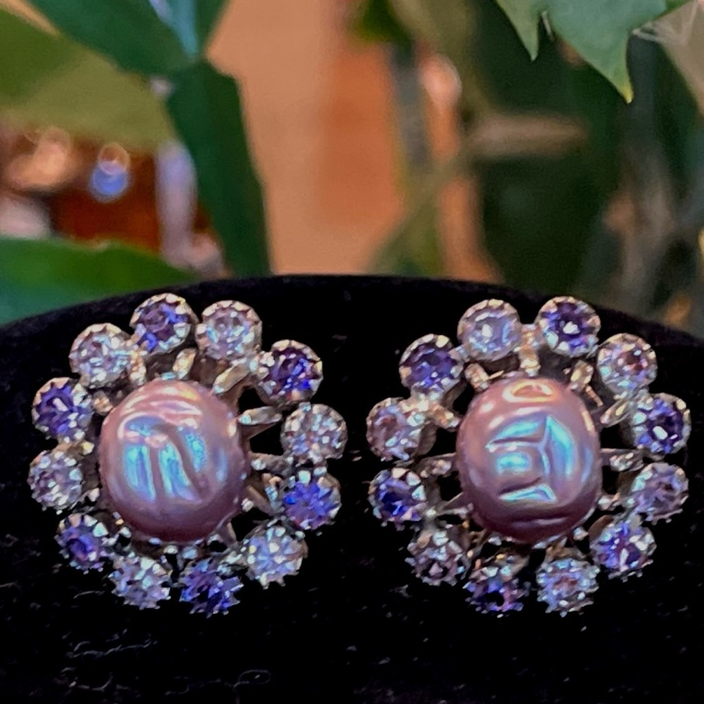 Rare Vintage Signed Albert Weiss  Lavender Baroque Pearl &Crystal Clip Earrings